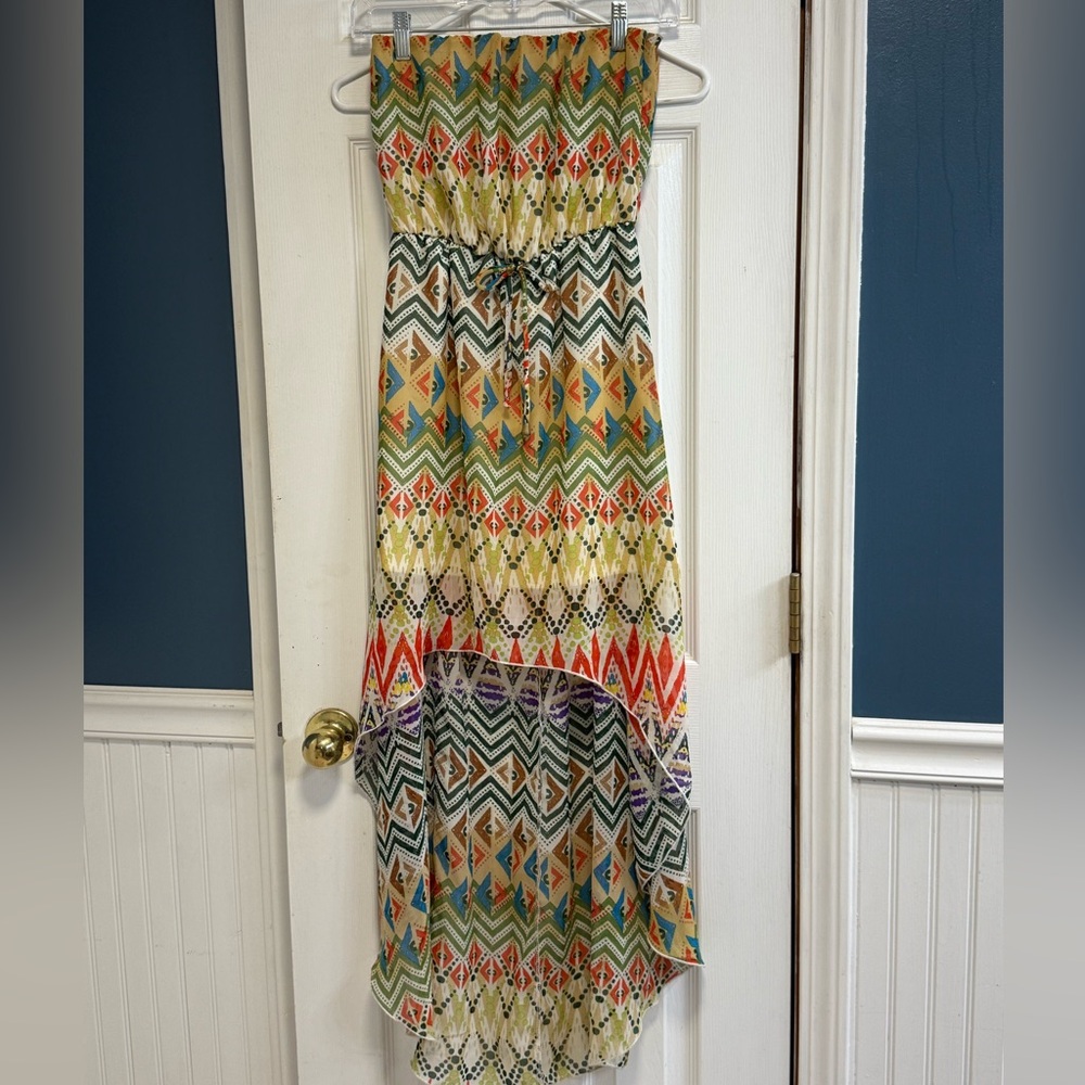 Snap Multicolor Patterned Garment - Picture 2 of 3